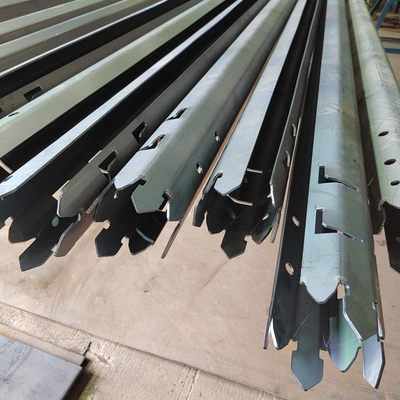ODM Galvanised Street Light Pole Octagonal Steel Post 3mm Thickness