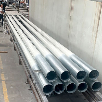 Silver Galvanised Street Light Pole With Dual Arms Corrosion Resistance