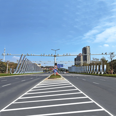 Galvanized Steel Traffic Surveillance CCTV Camera Suppot Pole and Signal Light Pole