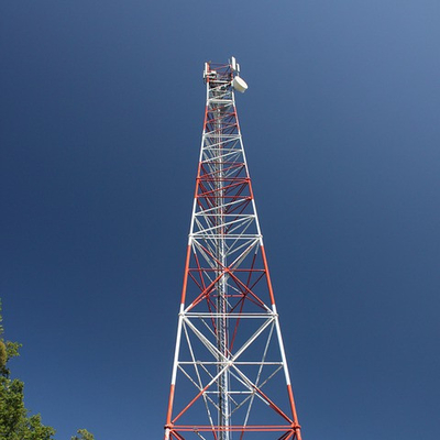 Cell Phone Lattice Steel Towers 150m Height Anchor Bolts Connection